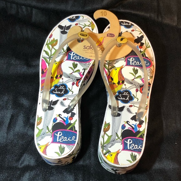 Sakroots Shoes - NWT Sak Roots Sandals Sz 10.